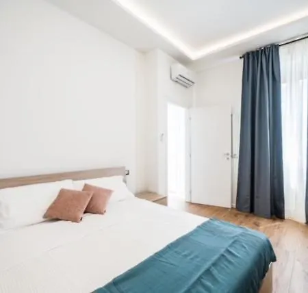 Apartment Smart Near Metro