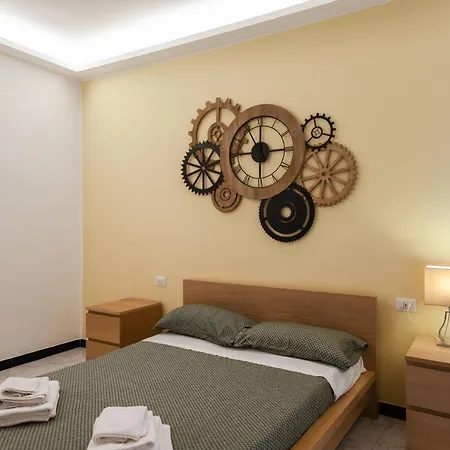 Smart Near Metro Apartment Mailand