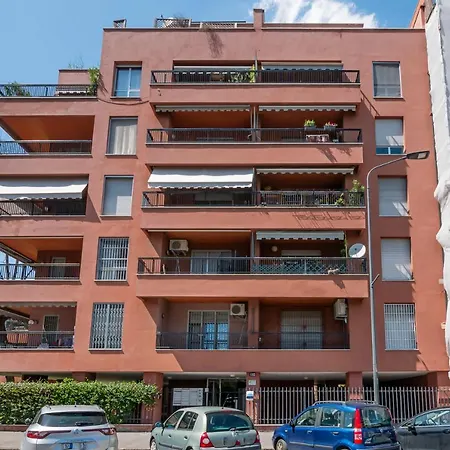 Ihost Luxury - Savona 112 *