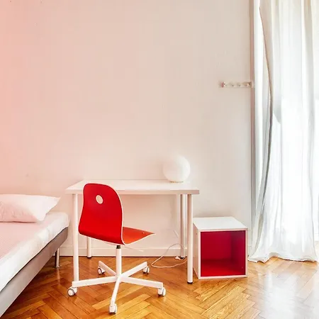 Mauri Galleria Vibrant Apt Near The Duomo Hotel Milan