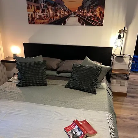 Stylish 3 Km Away From Duomo - Netflix, Wi-fi, All Comforts Included Milano