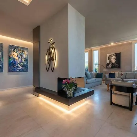 Rooftop Elegant In Center 3br *