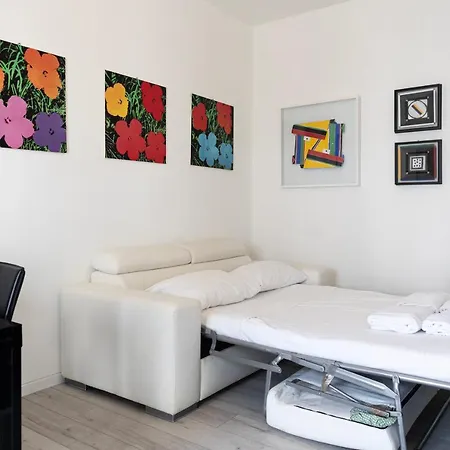 아파트 Elegante Bilocale In Corso Lodi/brenta