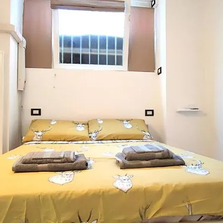 Elegant Sweet - Milan, 15 Minute Duomo * מילאנו