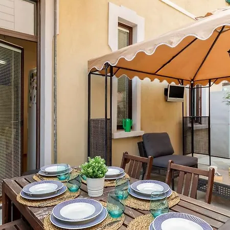 Apartment Vela House