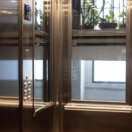 Milanoloft Casati 2 Femahotels 4*