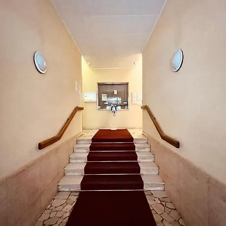 Nicole's Appartament-a 15 Min Dal Duomo Apartment Milan