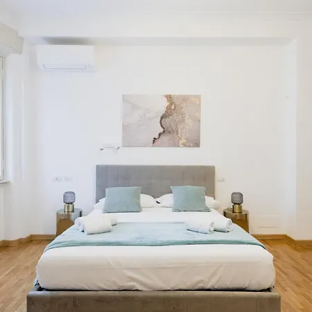 Easylife - Attico Di Lusso A Pochi Passi Dal Duomo * Milan
