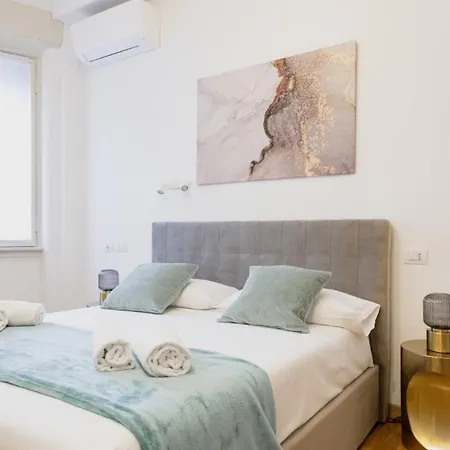 Apartment Easylife - Attico Di Lusso A Pochi Passi Dal Duomo