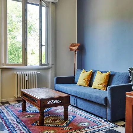 Apartment Joivy Stylish Flat In Porta Genova Milan