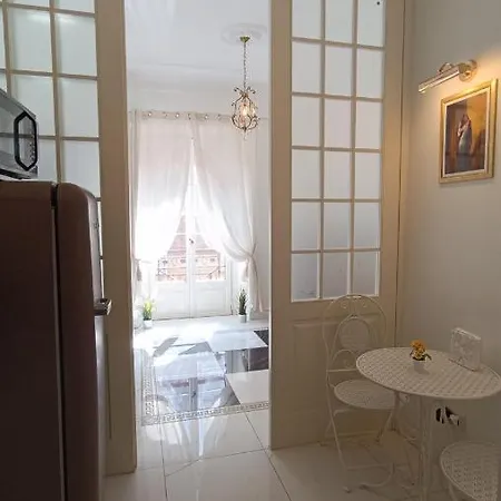 Elegante Monolocale - Macchi 1920 *