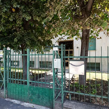 דירה Udine M2 Subway Balcony Apt *
