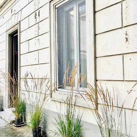 Tarra Luxury * Mailand