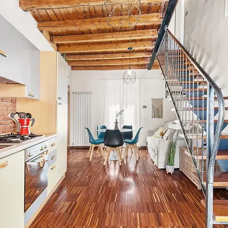 Charming Loft Duomo - Porta Romana 아파트 밀라노