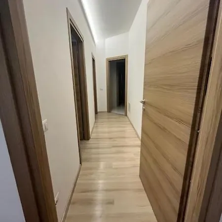 Lejlighed Apt. N. 2 *