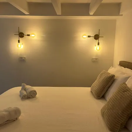Regina In Porta Romana 3 - Sky Tv, Wifi & Breakfast Box شقة ميلان