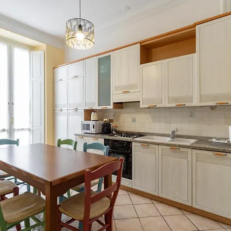 Joyful Naviglio Fortunato ミラノ