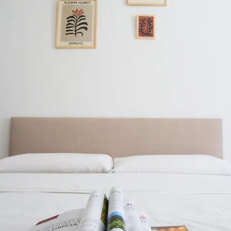 Isola District Bright House