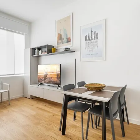 Easylife - Moderno Rifugio A Due Passi Dal Duomo Milan