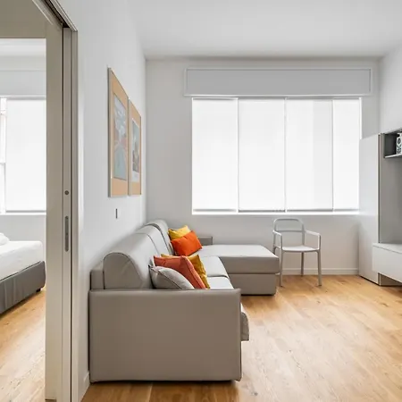 Apartment Easylife - Moderno Rifugio A Due Passi Dal Duomo Milan