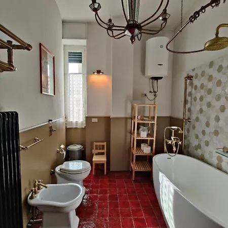 Apartment Elegante Trilocale A Mailand