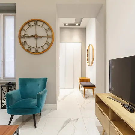 Apartment Apt Milano-moscova Con Terrazzo Condiviso *
