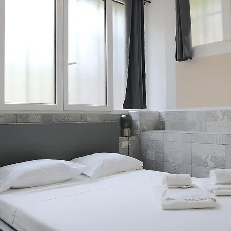 Gambara Guests House 3*