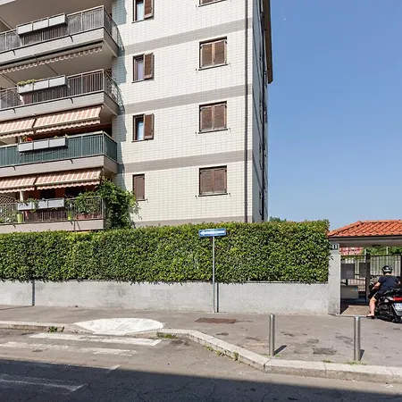 Guesthost - With Balcony Nearby M3 Subway Yellow Line Apartamento *