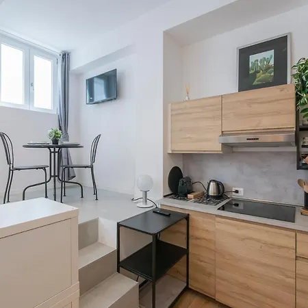 Ihost - Val Strona 6 Apartmán *