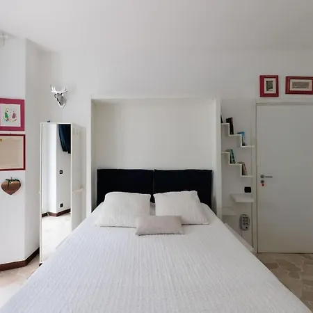 شقة Alessia's Flat - Breno ميلان