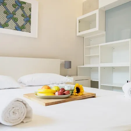 Easylife - Elegante Penthouse Sui Navigli מילאנו