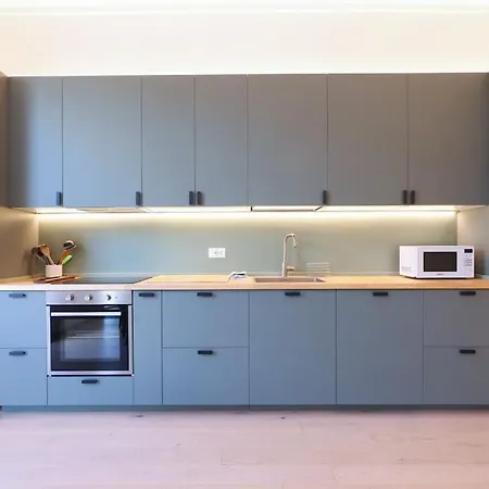 Appartement Contempora - 2-beds, 2 Baths With Balcony - Guastalla *