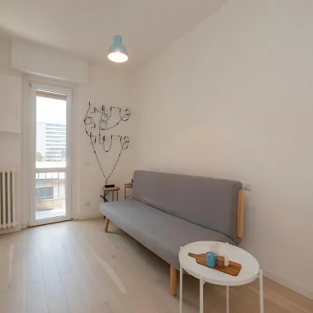 Youhosty - Grazioli 4 ميلان