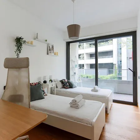 The Best Rent - With Terrace And Jacuzzi Apartment