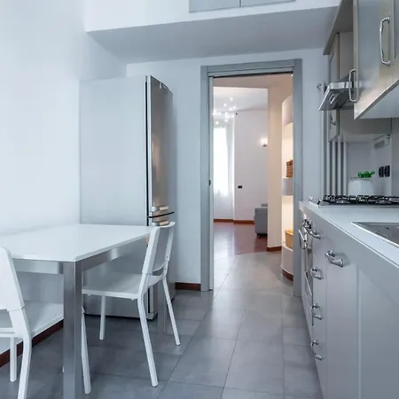 Italianway - Maroncelli 2 B * Milão