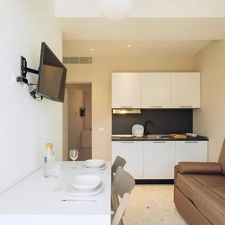 Apartment Attico Nei Navigli Milano-4b+4c