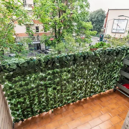 Eden House Sansiro-duomo Netflix & Design Milano