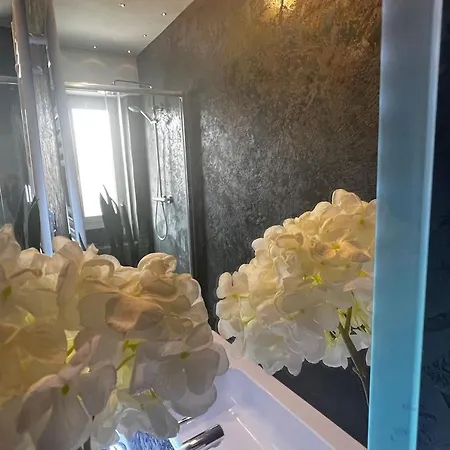 Prestigioso Trilocale Sui Navigli Con A/c & Wi-fi 밀라노