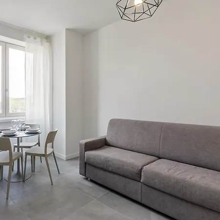 Im - Napo Torriani Stazione *