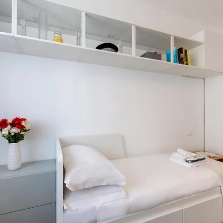 Ferrucci, 10 - Elegante Oasi Urbana A * Milano