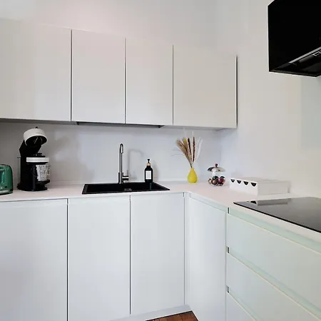 Repubblica Iii-hosted By Sweetstay Milão