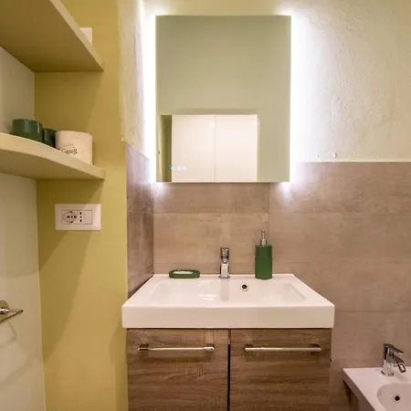 Soppalchino In Via Savona מילאנו