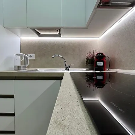 Regina By The Blue Twins アパート *