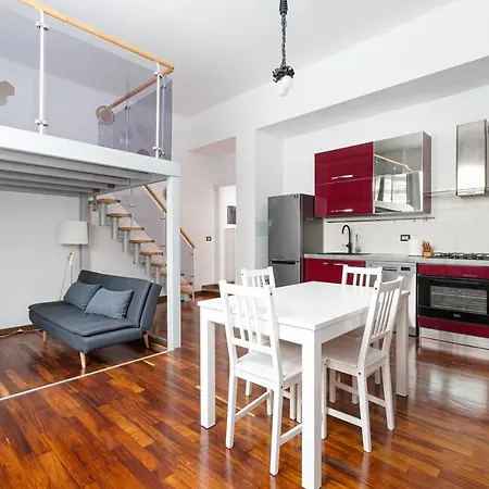 Guesthost - Cosy Close To Piazza Insubria Milano