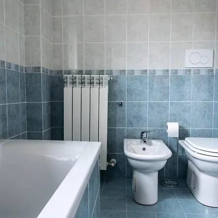 Luminoso Trilocale Affori Centro * 米兰