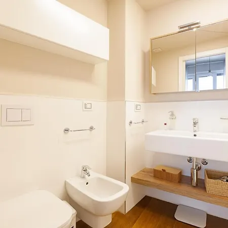 Guesthost - Bullona Bright & Design - M5 Gerusalemme * Milán