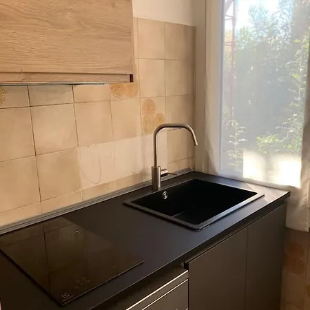 Sunny -entire Center- 24h Check-in *