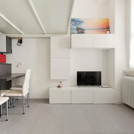 Guesthost - Cosy And Quiet In Daire Milano