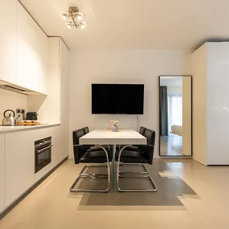 Beplace In Repubblica Milan