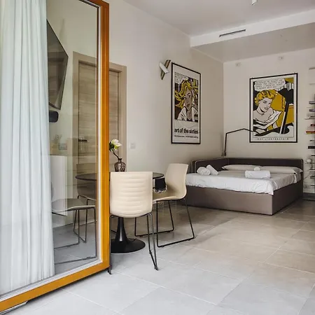 Joivy Welcoming Near Citylife Apartman